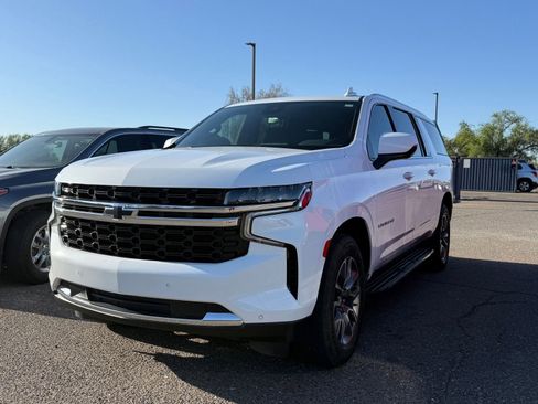 Certified 2023 Chevrolet Suburban LS AWD/4WD image 1
