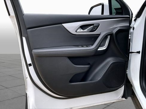 Used 2023 Chevrolet Blazer LT FWD image 23