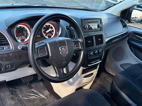 Used 2013 Dodge Grand Caravan American Value Package image 16