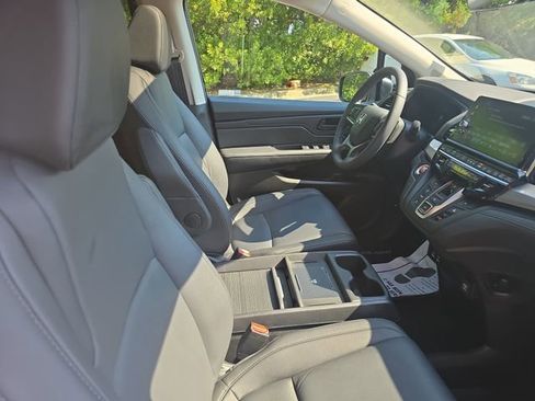 Used 2026 Honda Odyssey EX-L image 10