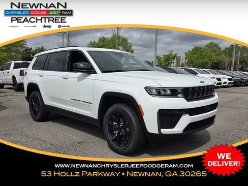 New 2026 Jeep Grand Cherokee L 2WD image 1