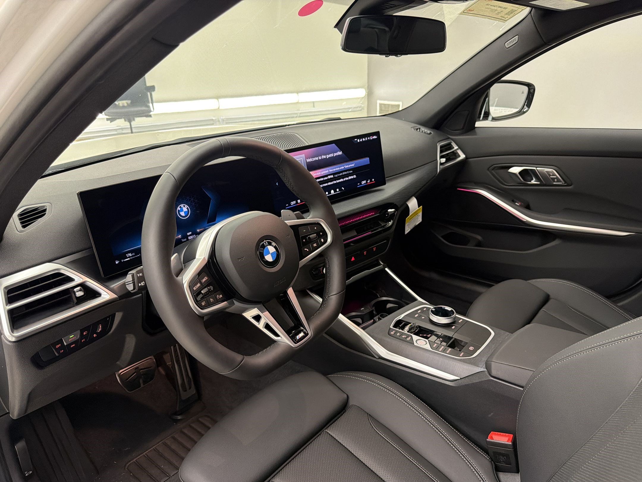 New 2026 BMW 330i Sedan w/ M Sport Package RWD image 4