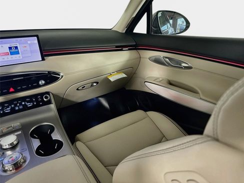 New 2027 Genesis GV70 2.5T Advanced AWD/4WD image 26