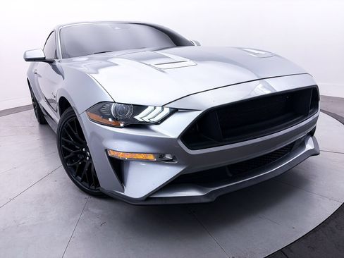 Used 2021 Ford Mustang GT Premium w/ Ford Safe & Smart Package RWD image 3