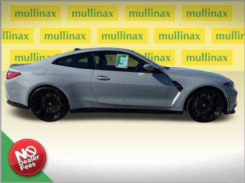 Used 2021 BMW M4 Coupe w/ Executive Package image 2
