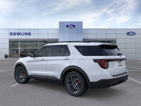 New 2026 Ford Explorer ST-Line w/ ST-Line Street Pack image 4