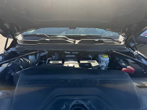 Used 2023 RAM 3500 Limited AWD/4WD image 35