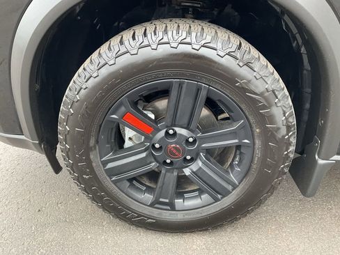 Used 2025 Nissan Rogue SV w/ Rock Creek Premium Package AWD/4WD image 9