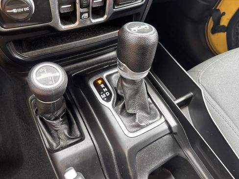 Used 2019 Jeep Wrangler Unlimited Sport S image 15