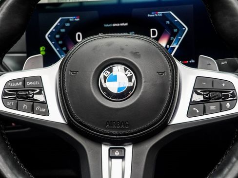 Used 2024 BMW M440i Convertible w/ Premium Package image 33