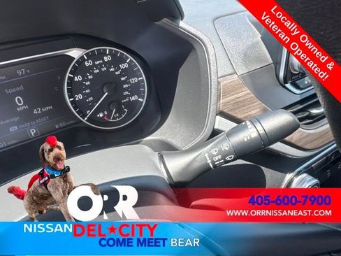 Used 2025 Nissan Altima 2.5 SV FWD image 18