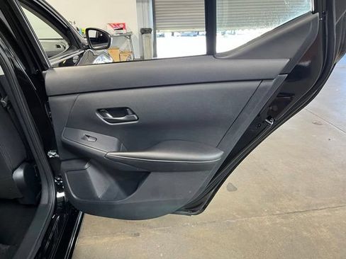 Used 2024 Nissan Sentra S FWD image 15