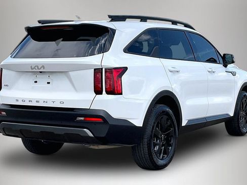 Used 2022 Kia Sorento S AWD/4WD image 5