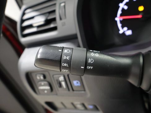 Used 2024 Toyota 4Runner SR5 AWD/4WD image 33