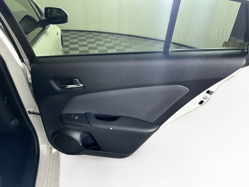 Used 2017 Toyota Prius Three w/ Carpet Mat Package FWD image 28