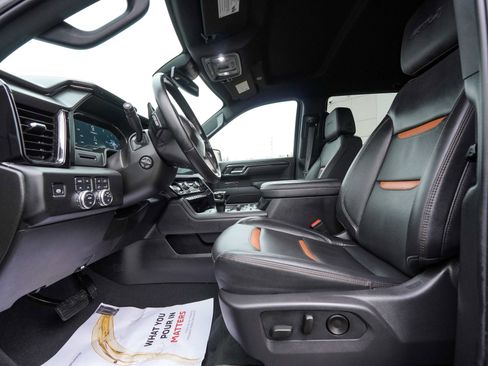 Used 2025 GMC Sierra 1500 AT4 w/ AT4 Premium Package image 31