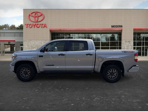 Used 2018 Toyota Tundra SR5 w/ TRD Off Road Package AWD/4WD image 8