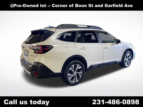 Used 2020 Subaru Outback Limited AWD/4WD image 5
