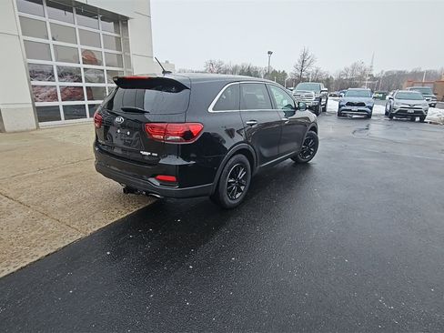 Used 2019 Kia Sorento L image 3