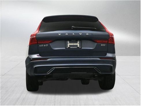 Used 2024 Volvo XC60 B5 Plus AWD/4WD image 25