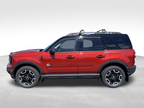 Used 2022 Ford Bronco Sport Outer Banks w/ Tech Package AWD/4WD image 36