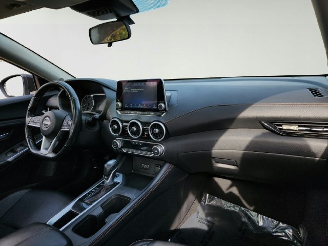 Used 2022 Nissan Sentra SR w/ SR Premium Package FWD image 23