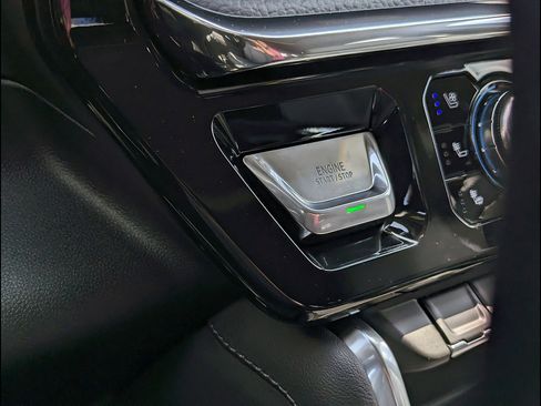 New 2026 GMC Sierra 3500 Denali w/ Denali Reserve Package AWD/4WD image 24