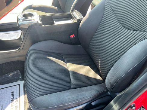 Used 2016 Toyota Prius V Four image 19