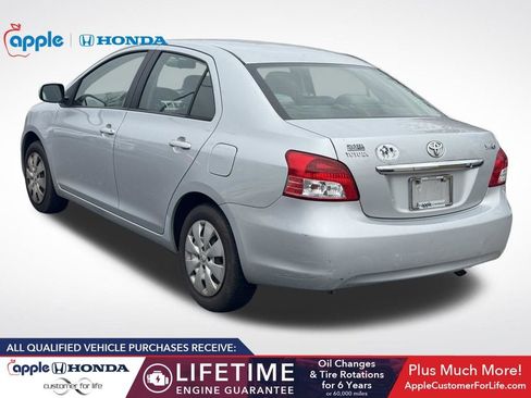 Used 2010 Toyota Yaris Sedan image 5
