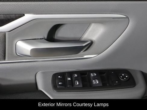 Used 2022 RAM 1500 Big Horn AWD/4WD image 19