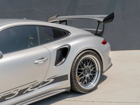Used 2019 Porsche 911 GT3 RS RWD image 49