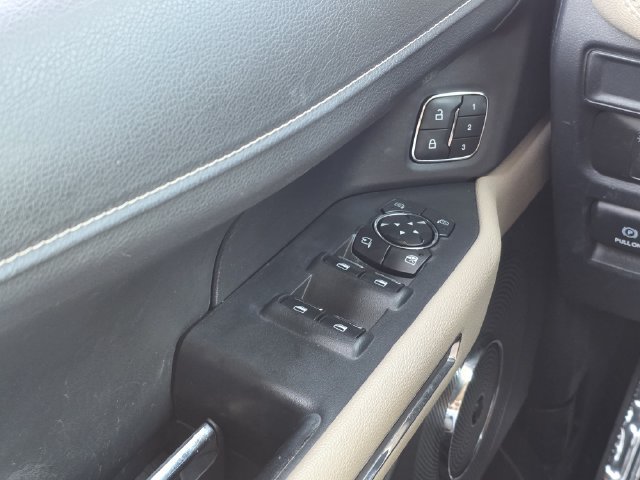 Used 2022 Ford Expedition Max Limited AWD/4WD image 19