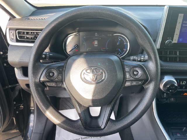Certified 2025 Toyota RAV4 XLE AWD/4WD image 25