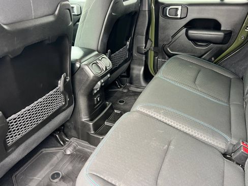 Used 2024 Jeep Wrangler Unlimited Rubicon 4xe w/ Convenience Group AWD/4WD image 14