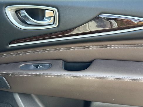Used 2018 INFINITI QX60 FWD w/ Deluxe Technology Package image 13