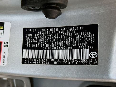Used 2019 Toyota Corolla LE image 12