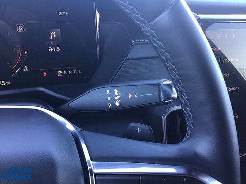 Used 2025 GMC Acadia Elevation image 33