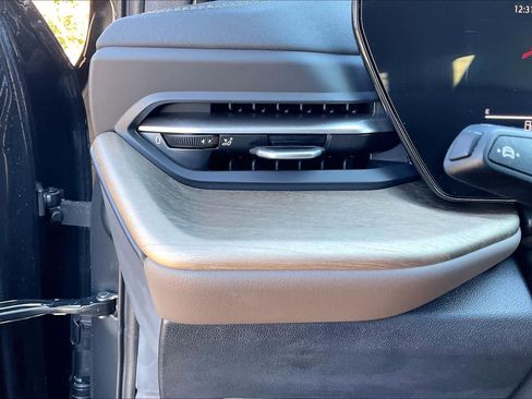 Certified 2025 Audi Q5 Premium w/ Convenience Package image 30