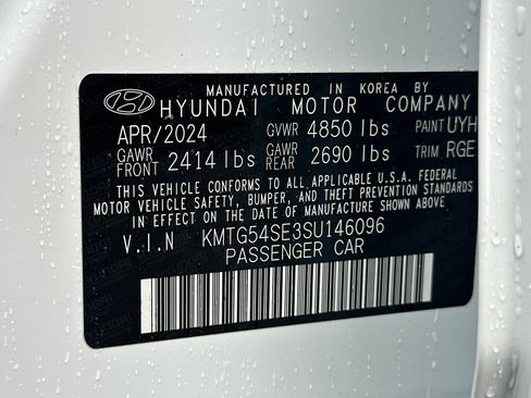 Used 2025 Genesis G70 3.3T Advanced image 29