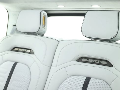 Used 2024 Rivian R1S Adventure AWD/4WD image 62