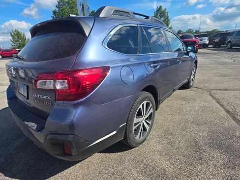 Used 2018 Subaru Outback 2.5i Limited AWD/4WD image 4