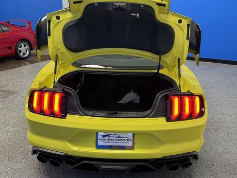Used 2021 Ford Mustang Shelby GT500 w/ Carbon Fiber Track Pack RWD image 21
