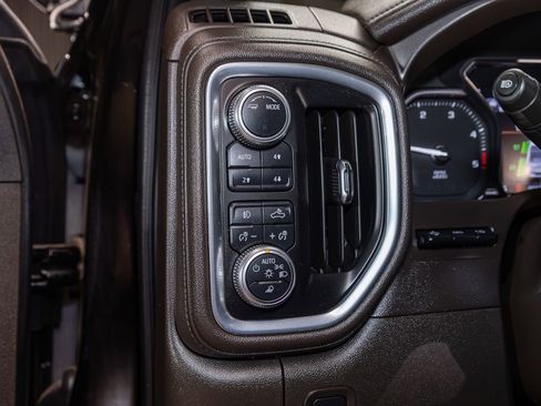 Used 2021 GMC Sierra 2500 Denali w/ Denali Ultimate Package AWD/4WD image 16