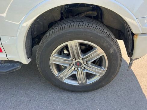 Used 2019 Ford F150 XLT w/ Equipment Group 302A Luxury AWD/4WD image 8