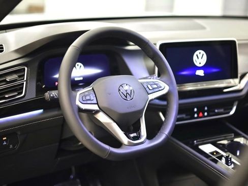New 2026 Volkswagen Atlas Cross Sport SEL Premium R-Line AWD/4WD image 12