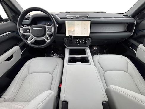 Certified 2026 Land Rover Defender 110 X-Dynamic SE AWD/4WD image 12