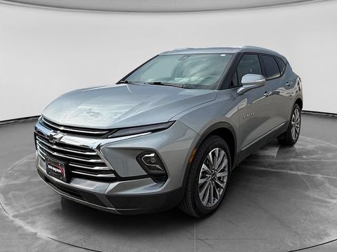 Used 2024 Chevrolet Blazer Premier w/ Driver Confidence II Package AWD/4WD image 7