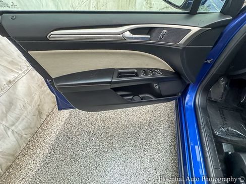Used 2018 Ford Fusion S FWD image 19