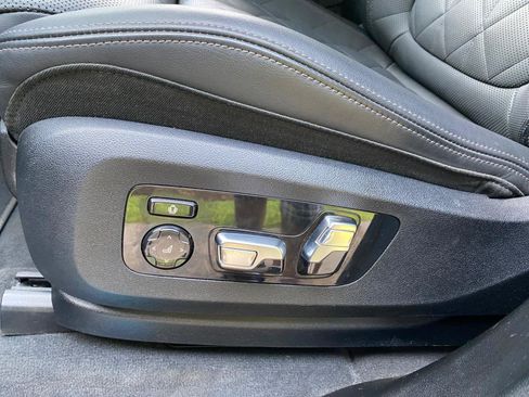 Used 2025 BMW X7 xDrive40i w/ Parking Assistance Package AWD/4WD image 35