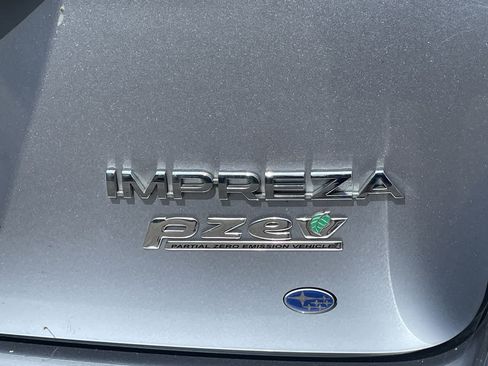 Used 2017 Subaru Impreza 2.0i Premium AWD/4WD image 34